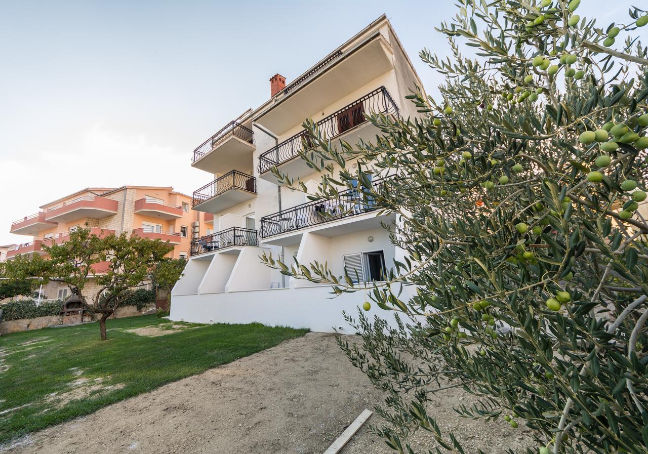 Rooms & Apartments Bruno Stobreč Εξωτερικό φωτογραφία